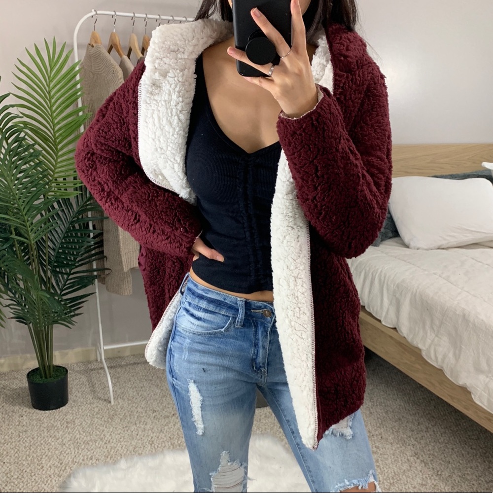 🆕 Burgundy White Reversible Teddy Jacket - Picture 3 of 8